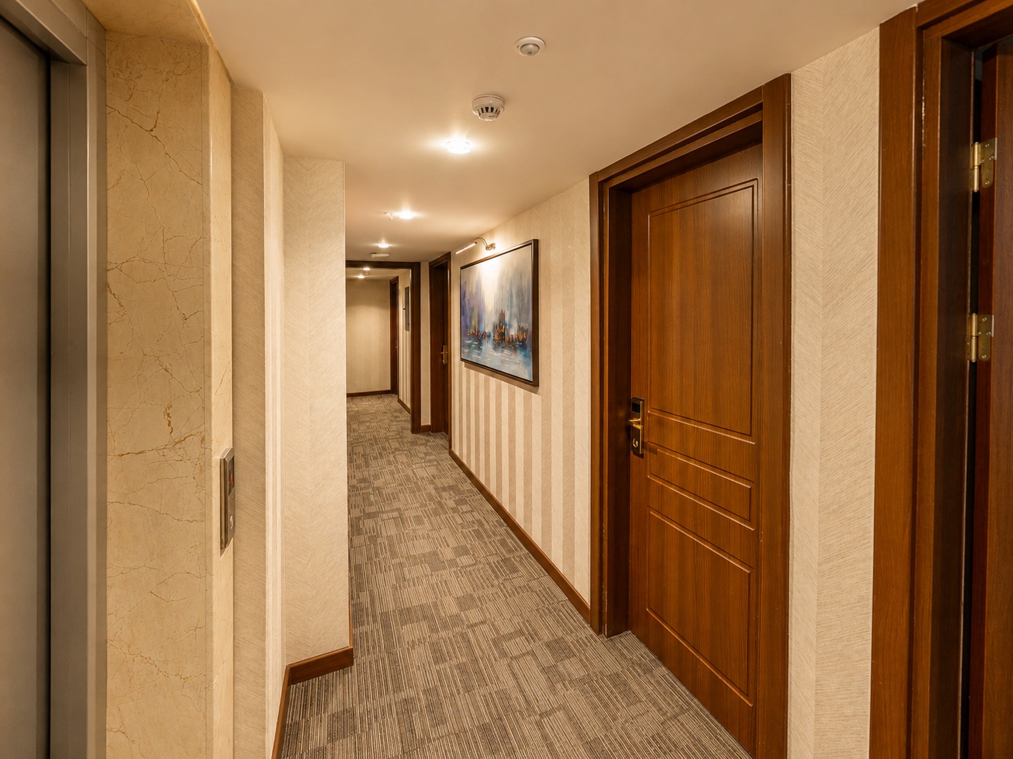 Executive Suite - Image 2